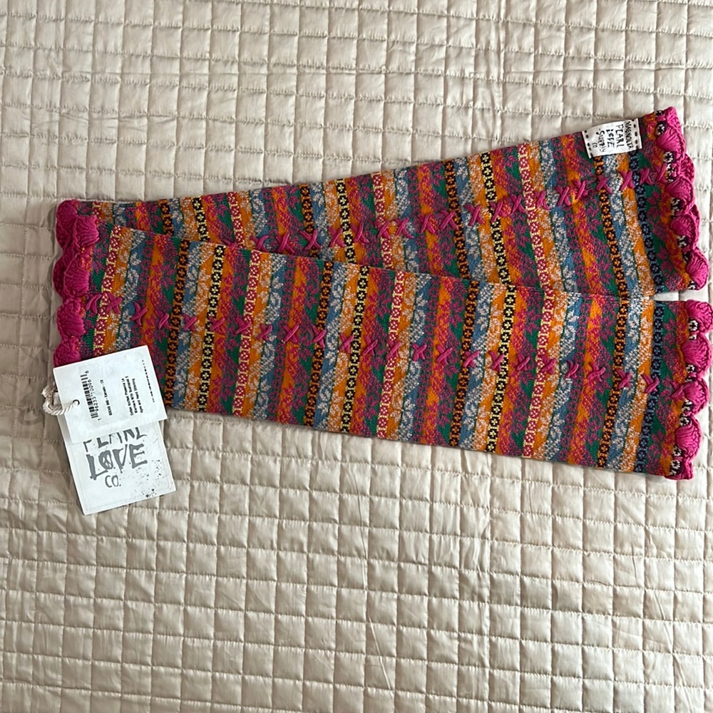 NWT Magnolia Pearl Phaenna Leg Warmers Xanadu w/ scallops cotton NEVER Worn